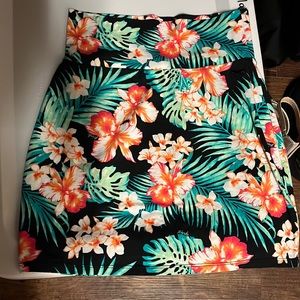 Pink Victoria’s Secret tropical skirt never worn